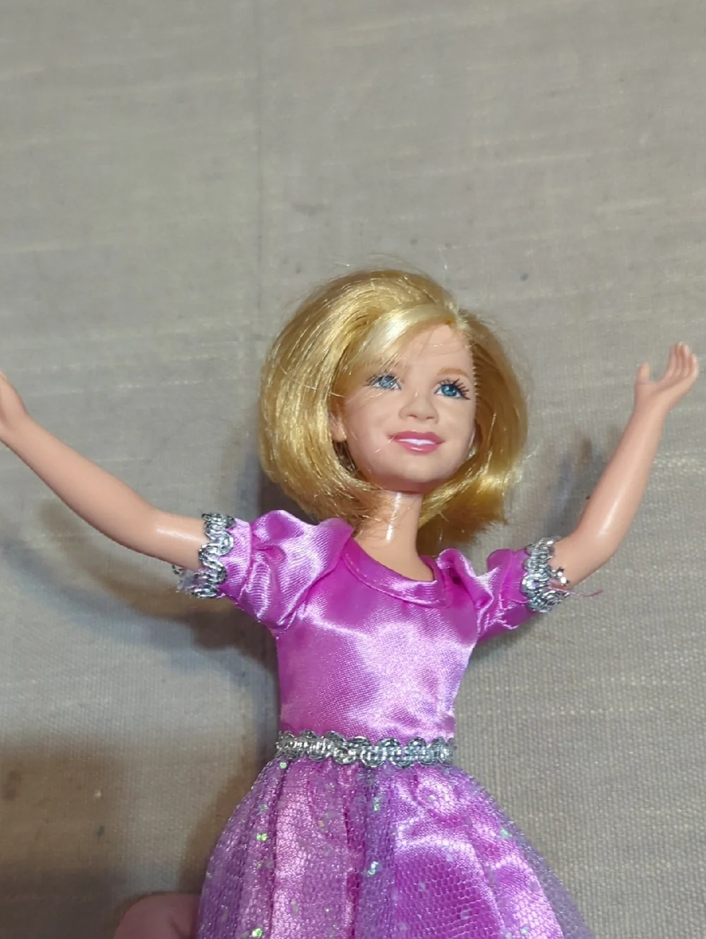 Mary‎ Kate or Ashley Olsen Twins Doll